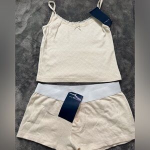 Brandy Melville cream heart set